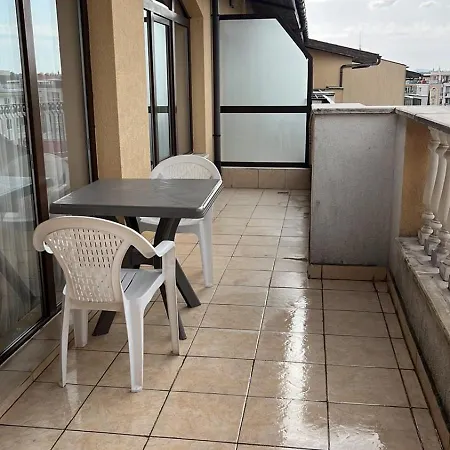 1bd In Royal Sun Complex, Sunny By Flat Mаnager Апартаменты